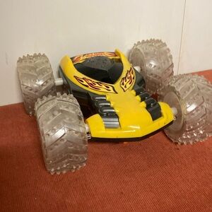 Scientific Toys Canada Flashing Demon Stunt Car - untested, for parts